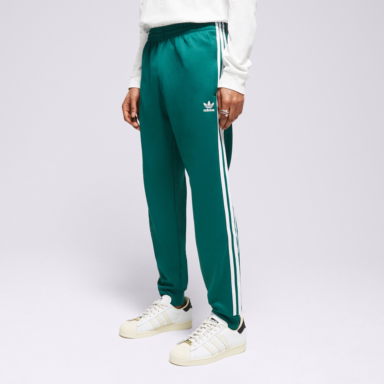 Bărbați pantaloni ADIDAS PANTALONI  SST TP ADICOLOR IR9886 Verde