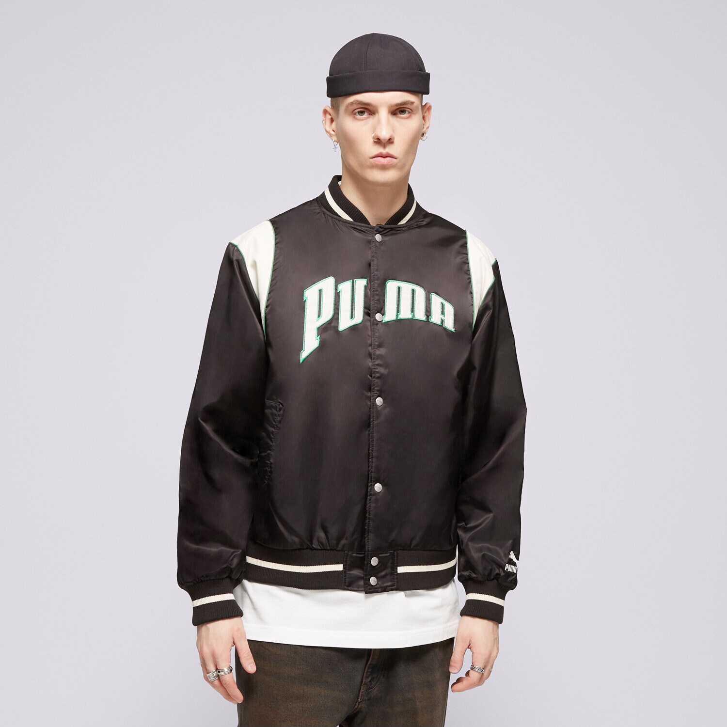 Bărbați jachetă PUMA JACHETĂ PUMA TEAM VARSITY JACKET 62369101 Negru