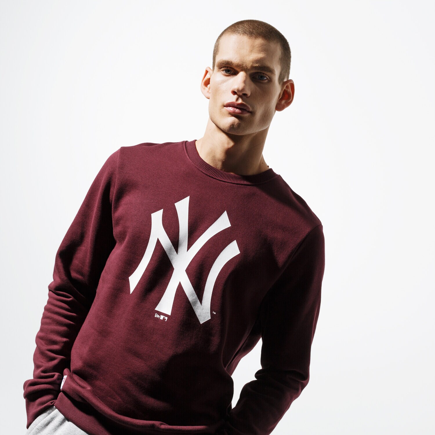 Bărbați bluză NEW ERA BLUZĂ MLB APPAREL NYY CARDINAL NEW YORK YANKEES SCA 11863703 Bordo