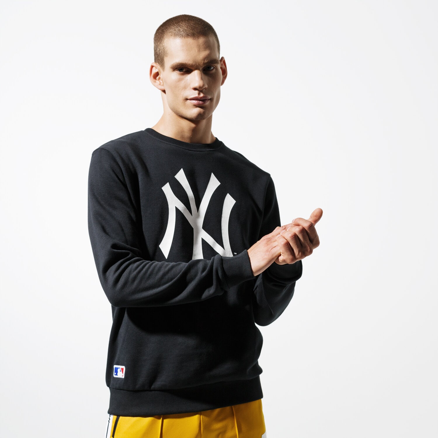 Bărbați bluză NEW ERA BLUZĂ MLB NYY BLK NEW YORK YANKEES BLK 11863705 Negru
