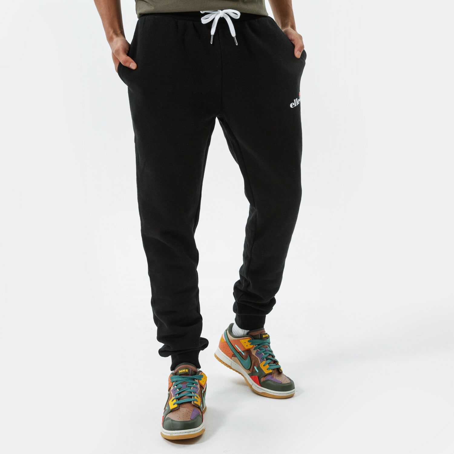 Bărbați pantaloni ELLESSE PANTALONI  GRANITE JOG PANT BLK SHK12643011 Negru