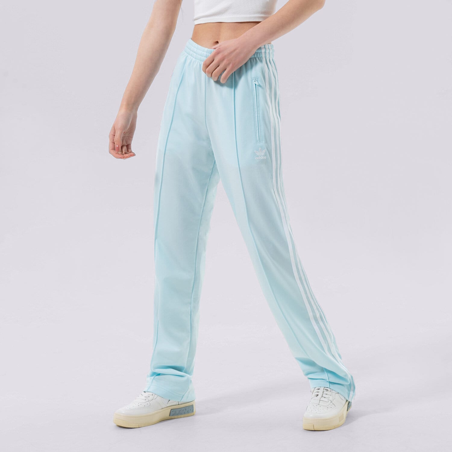 Femei pantaloni ADIDAS PANTALONI  FIREBIRD TP PB HN5897 Albastru