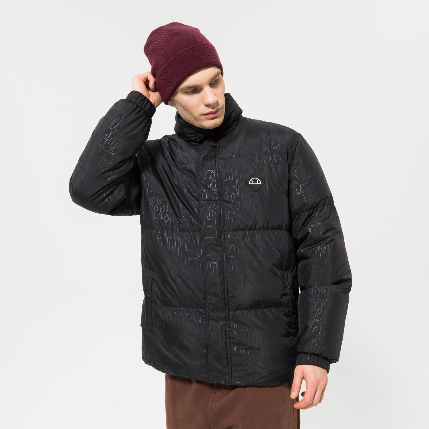 Bărbați eacă de iarnă ELLESSE JACHETĂ CU PUF UTOPI PADDED JACKET BLK SHP15969011 Negru