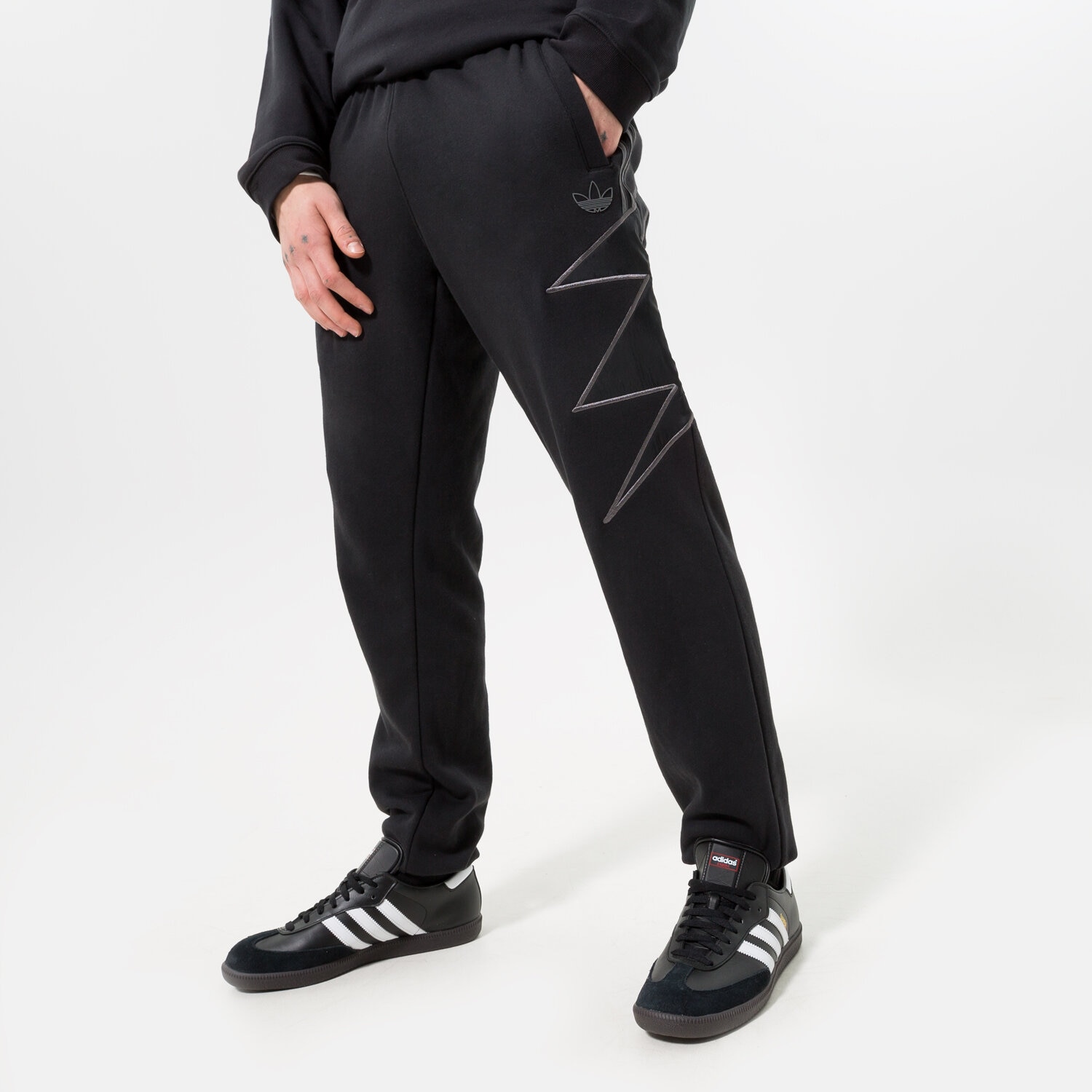 Bărbați pantaloni ADIDAS PANTALONI  HE4712 HE4712 Negru