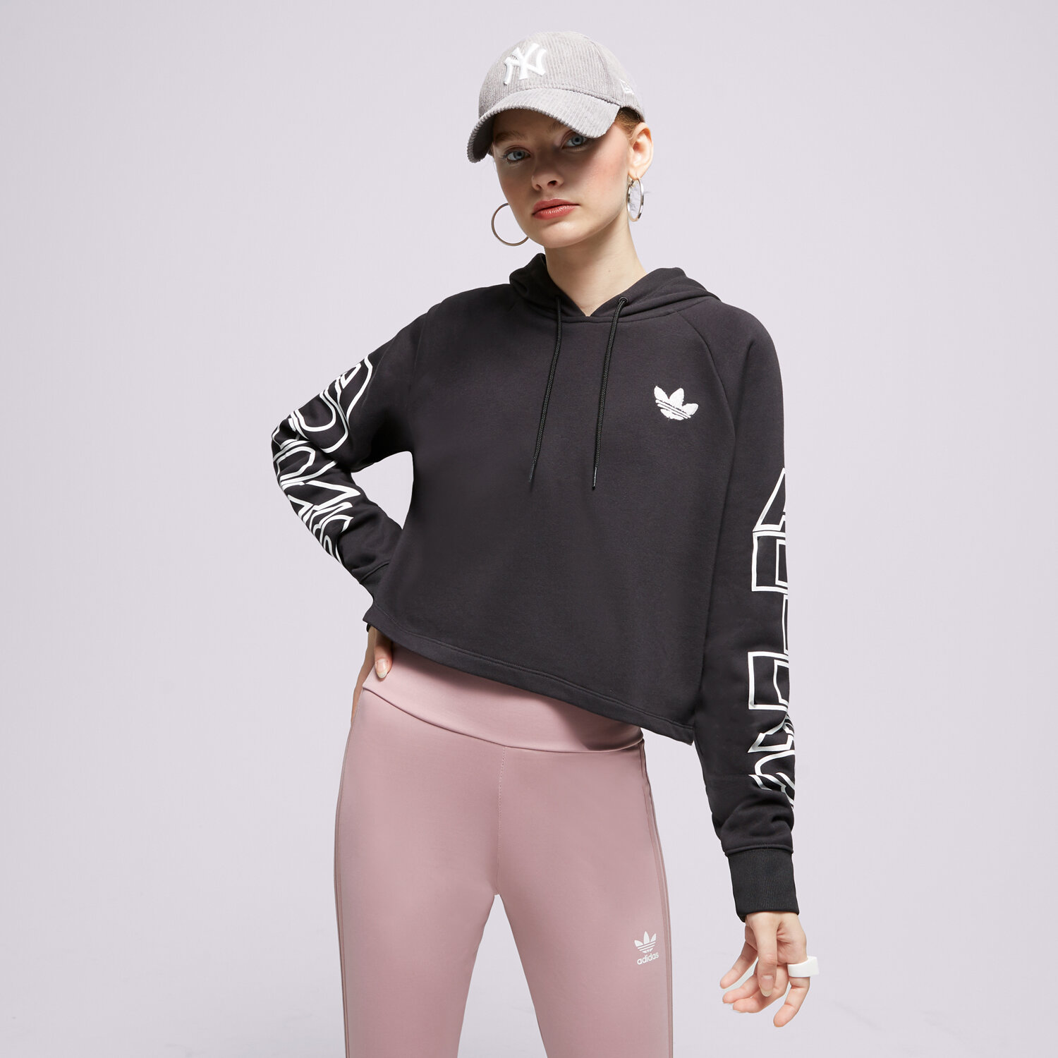 Femei bluză ADIDAS BLUZĂ CU GLUGĂ H15775 H15775 Negru