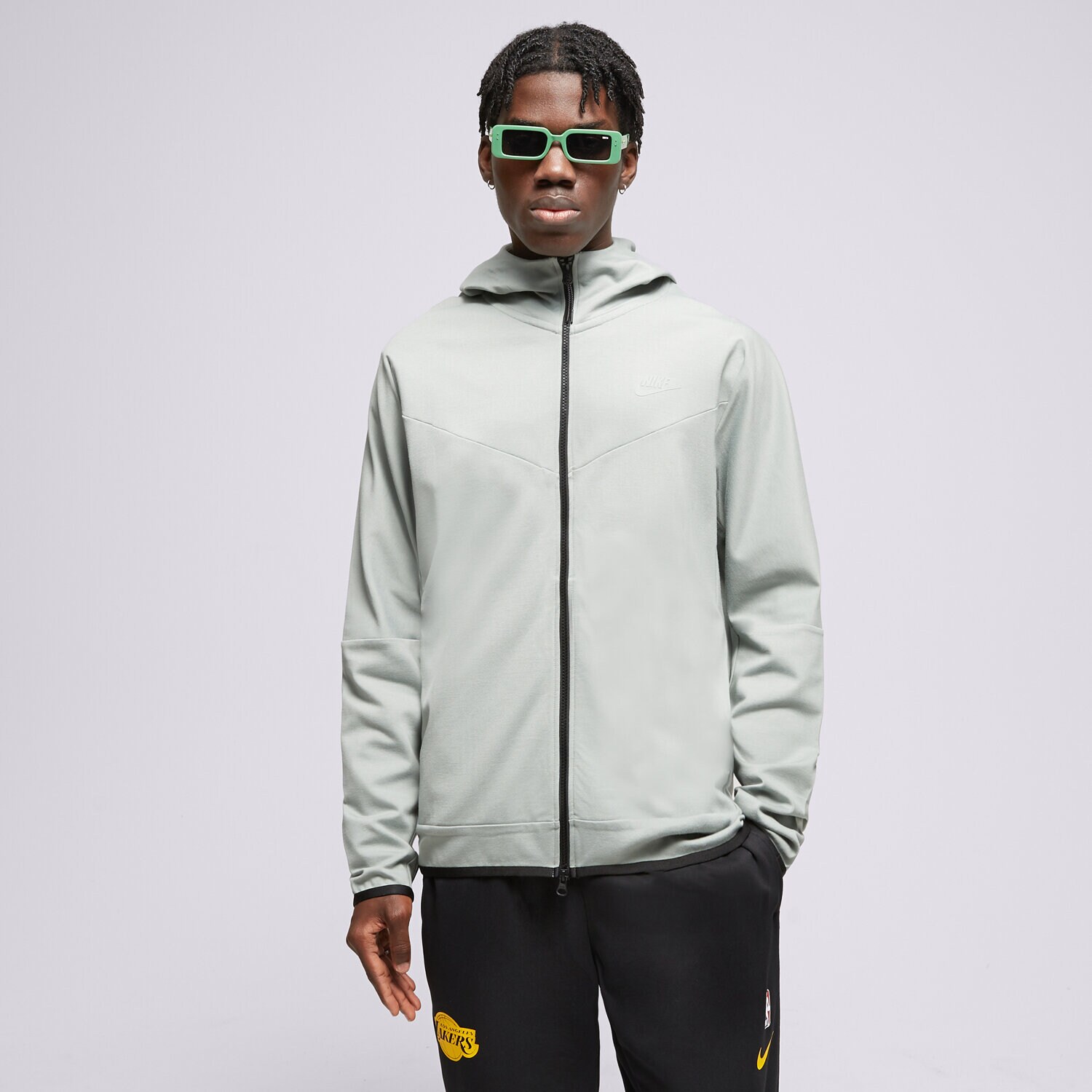 Bărbați bluză NIKE BLUZĂ CU GLUGĂ TECH FZ LIGHT DX0822-330 Verde