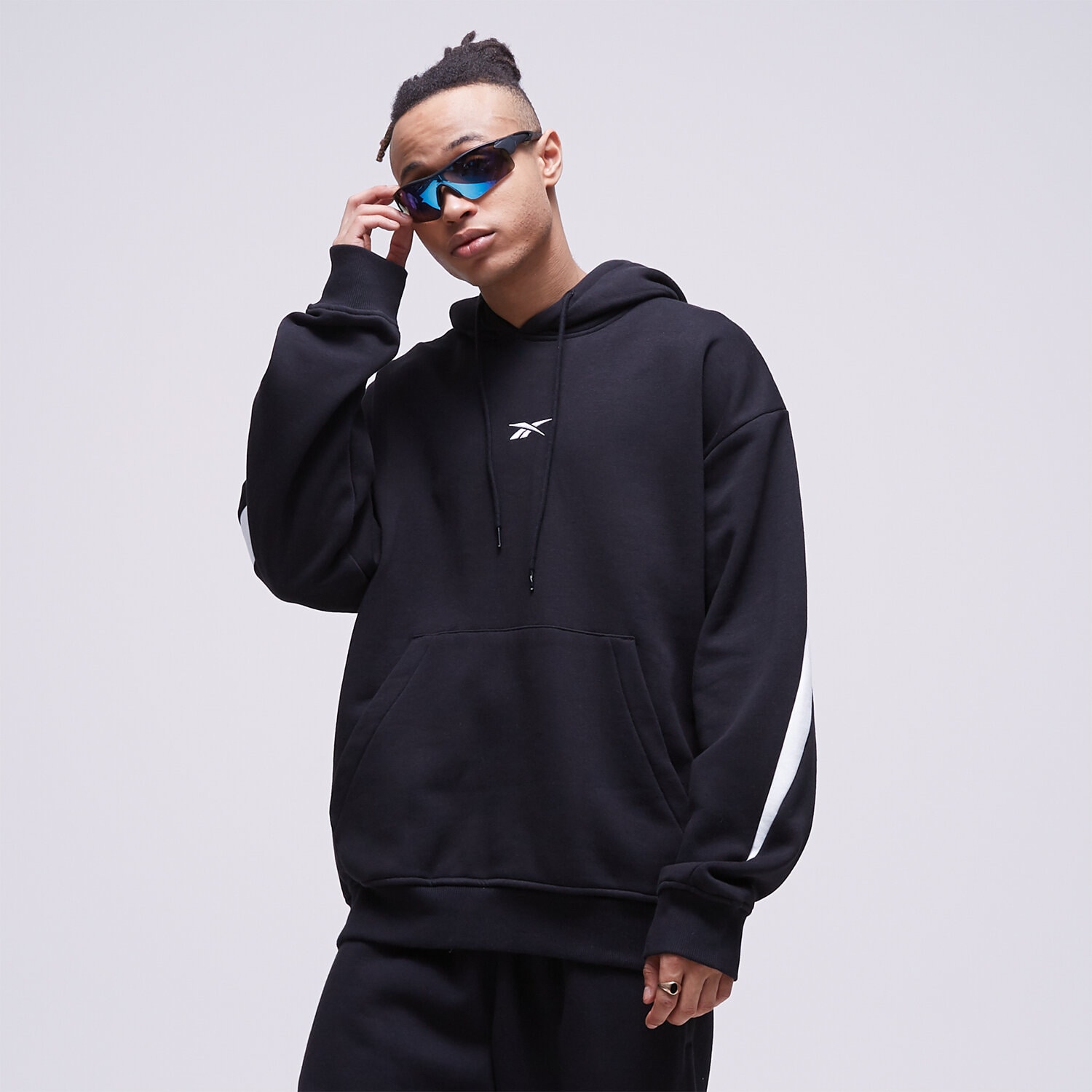 Bărbați bluză REEBOK BLUZĂ CU GLUGĂ CL BV HOODIE HY7105 Negru