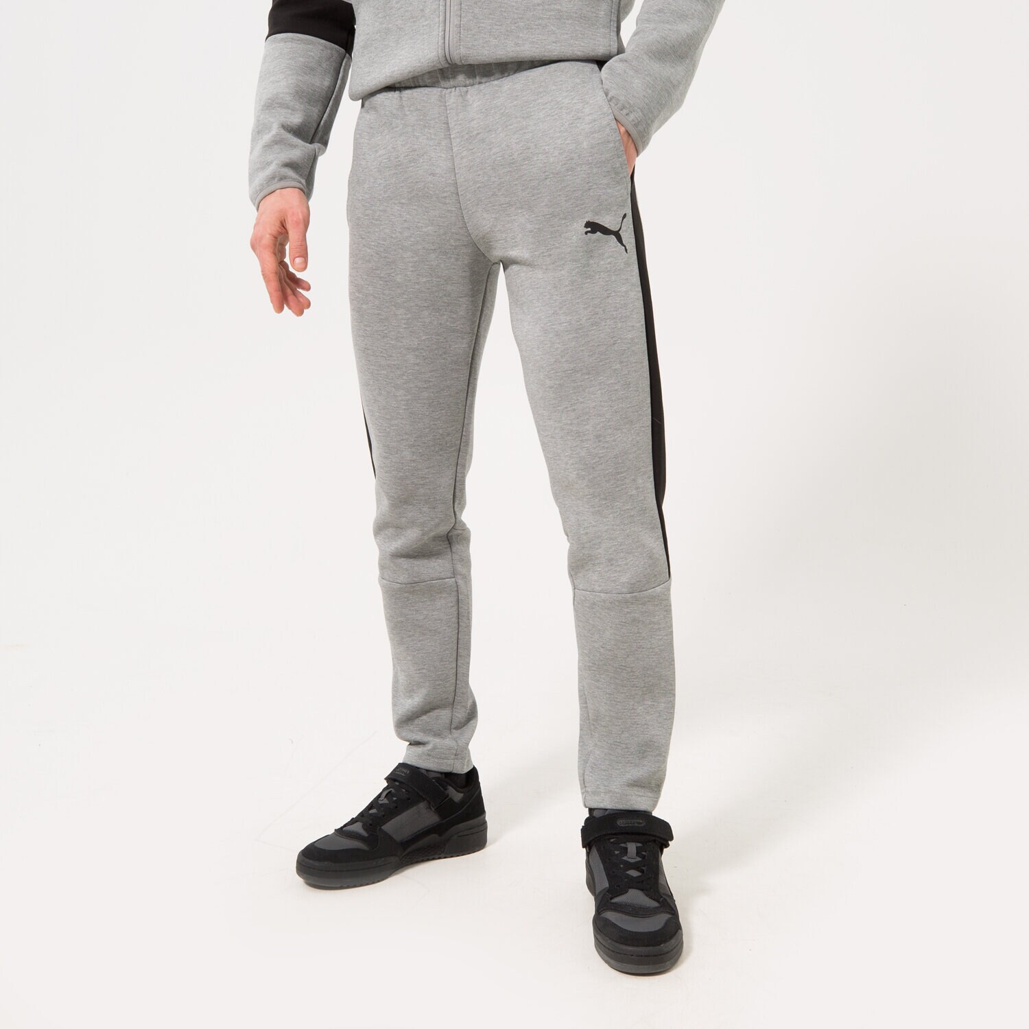 Bărbați pantaloni PUMA PANTALONI 585814 585814 03 Gri