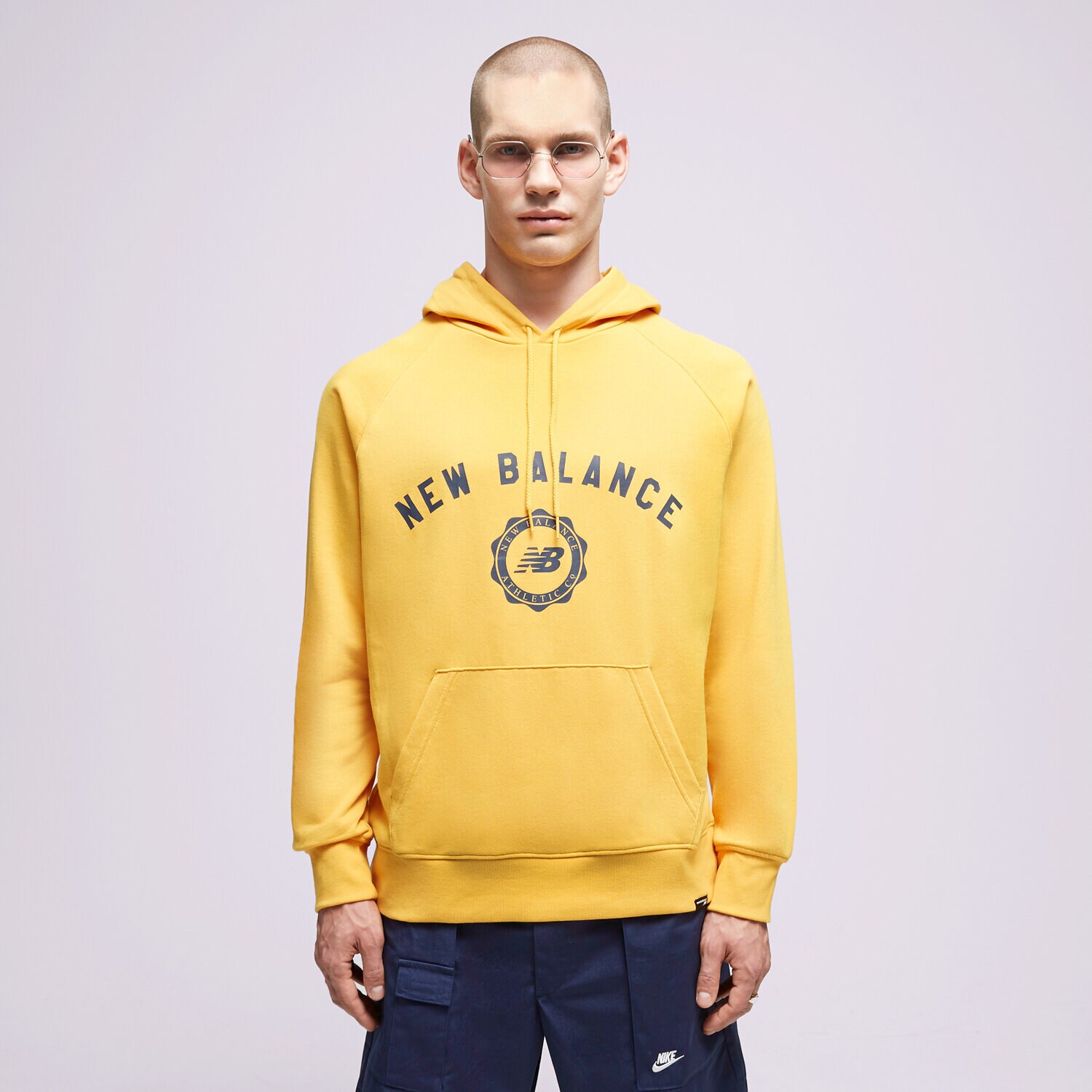 Bărbați bluză NEW BALANCE BLUZĂ CU GLUGĂ NB SPORT MT31901VGL Galben