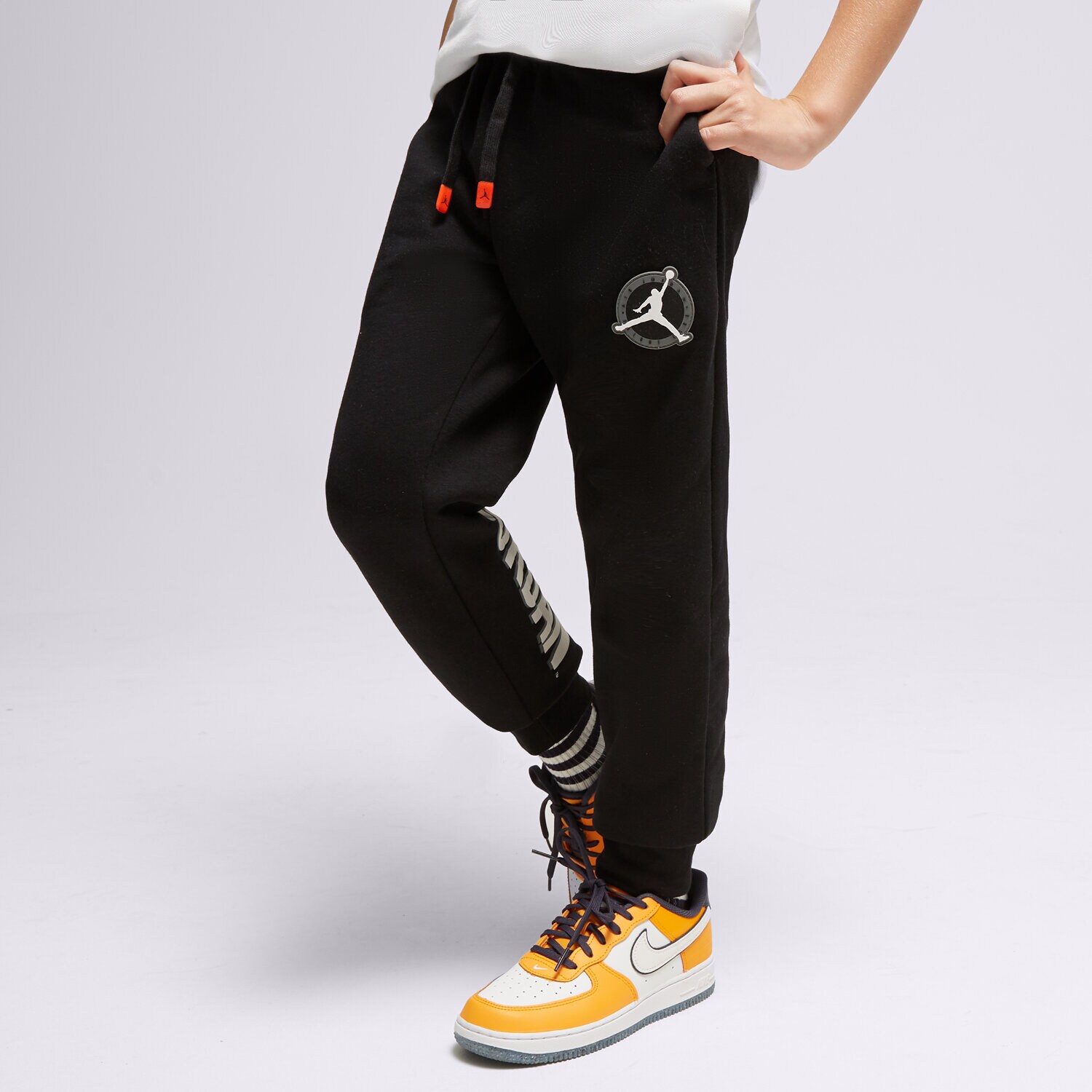 Pantaloni pentru copii JORDAN PANTALONI  JDB FLIGHT MVP HBR FLC BOY 95C105-023 Negru