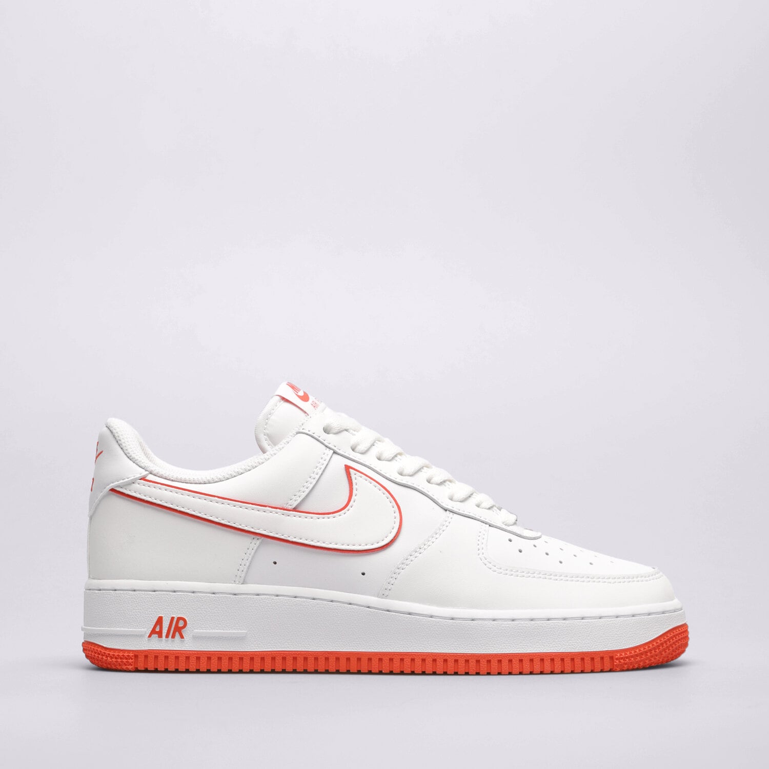 Barbați pantofi sport NIKE AIR FORCE 1 '07  DV0788-102 Alb