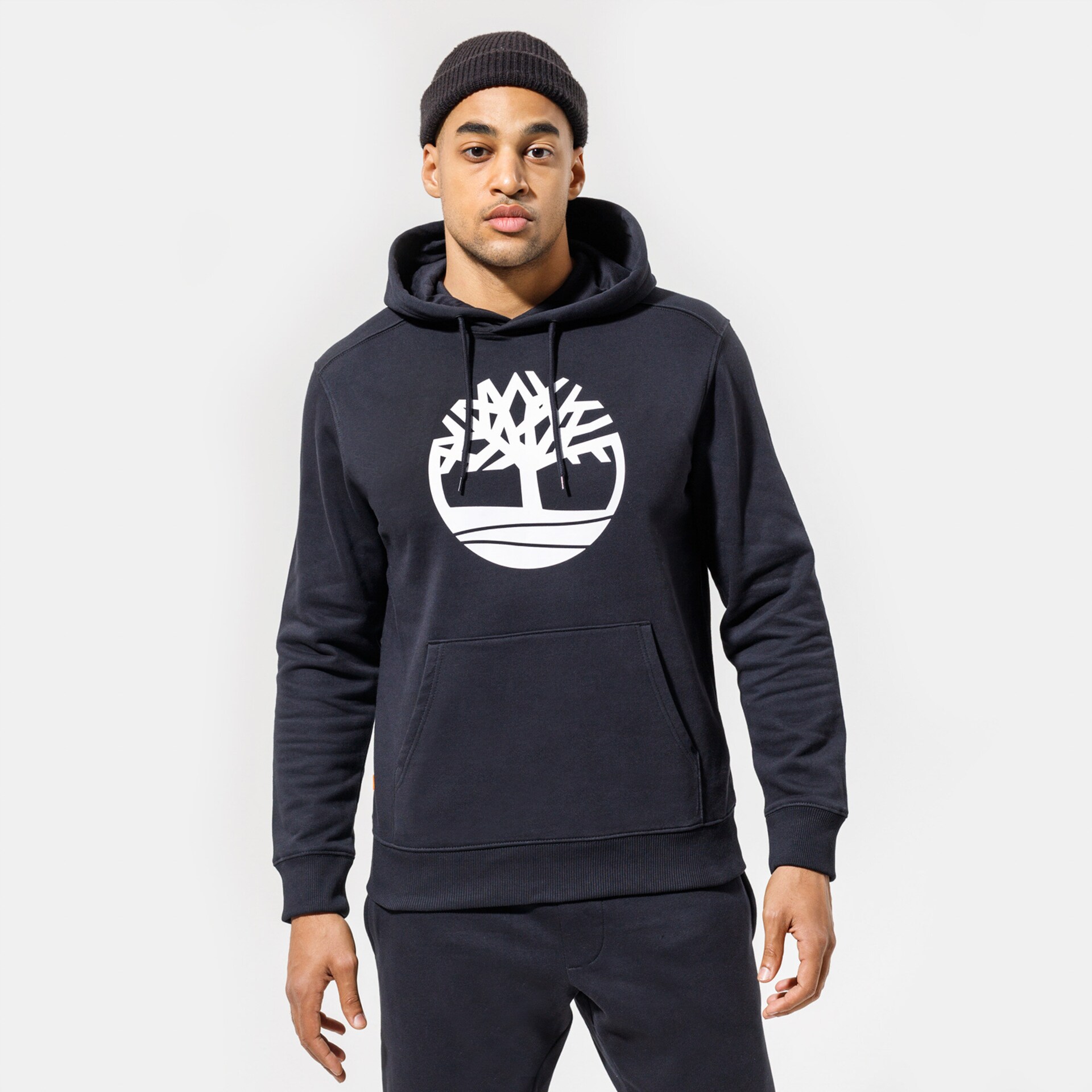 Bărbați bluză TIMBERLAND BLUZĂ CU GLUGĂ YC CORE TREE LOGO PULL OVER HOODIE TB0A2BJHN921 Negru