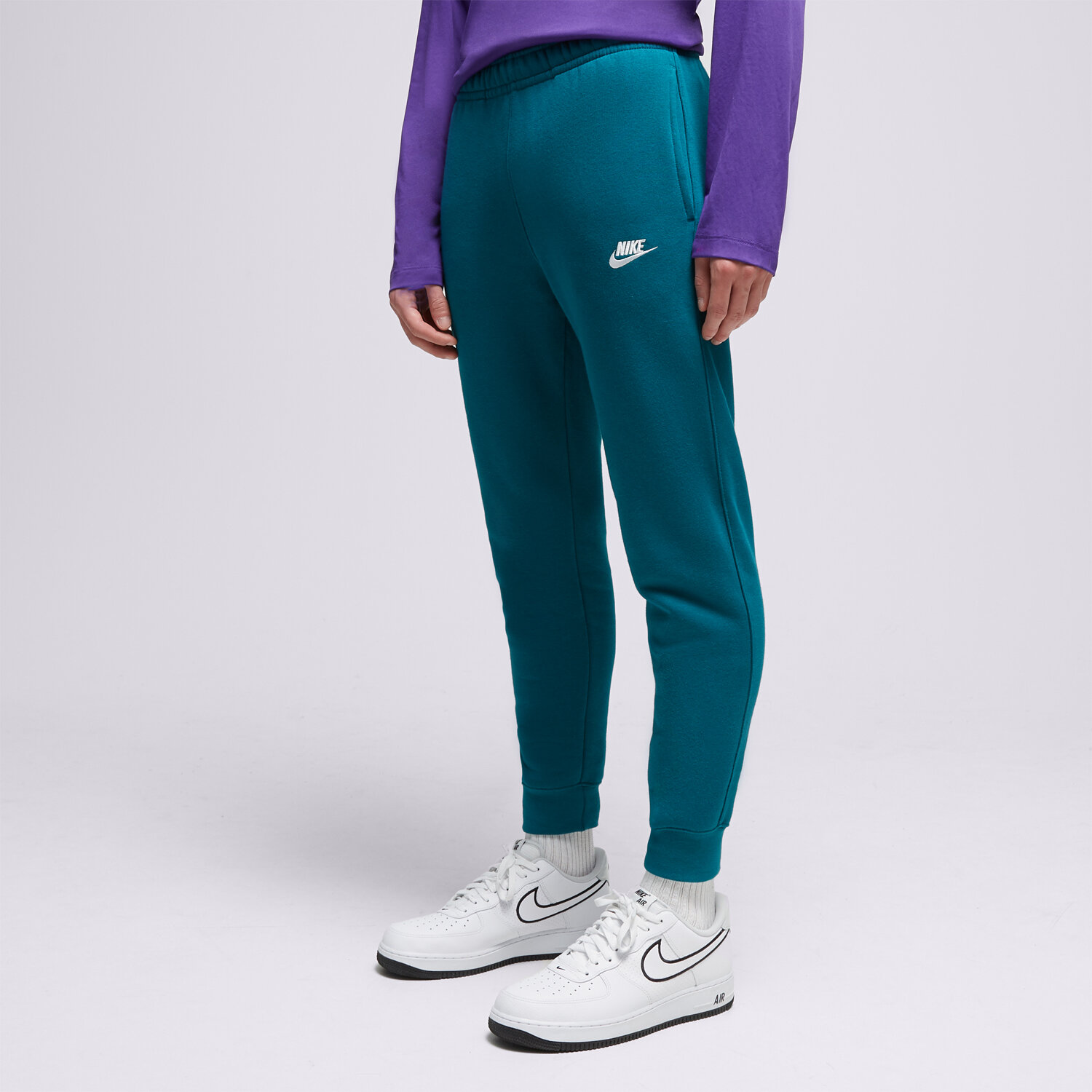 Bărbați pantaloni NIKE PANTALONI  NIKE SPORTSWEAR CLUB BV2671-381 Albastru