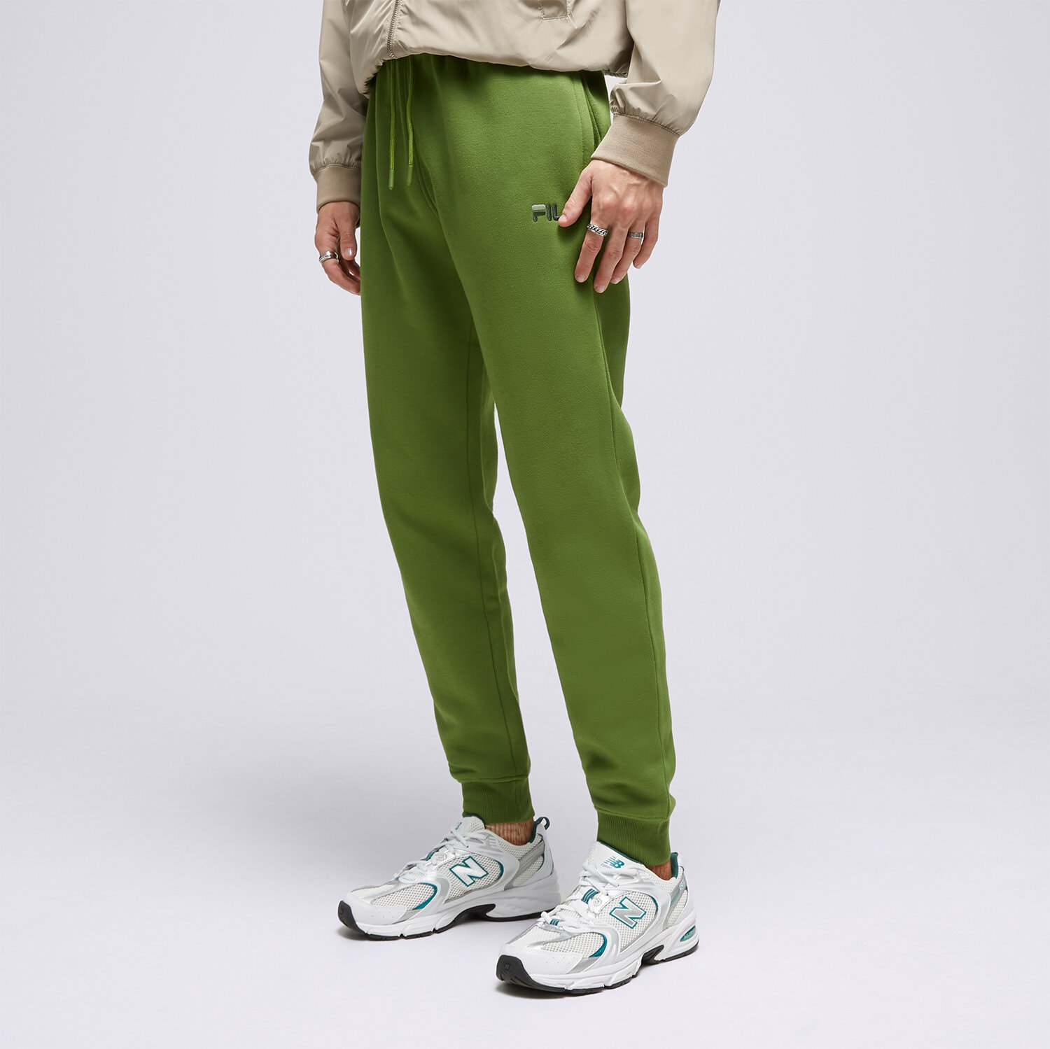Bărbați pantaloni FILA PANTALONI  DUBLIN FW23SPM197568 Verde