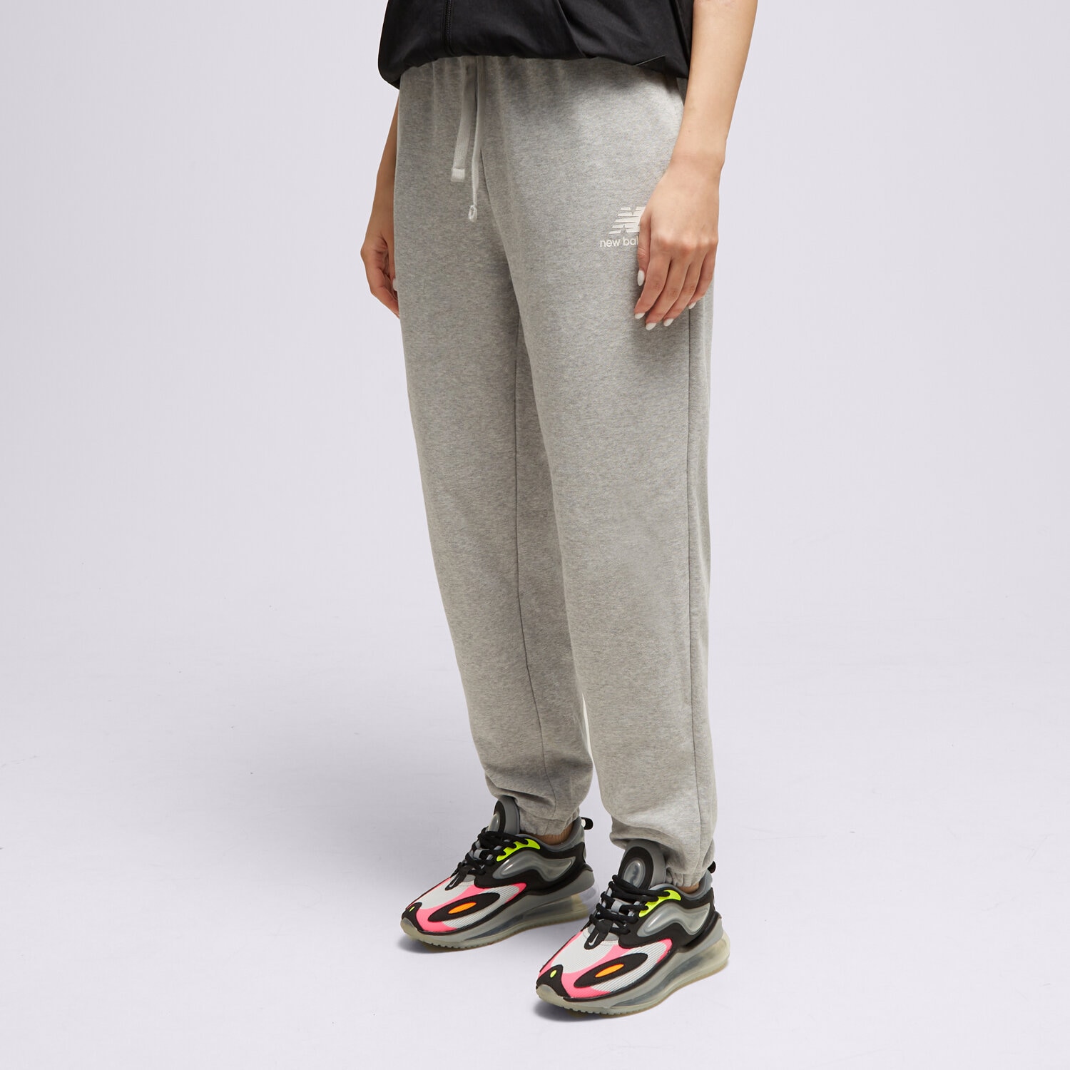 Femei pantaloni NEW BALANCE PANTALONI  NB ESSENTIALS STACKED WP31530AG Gri