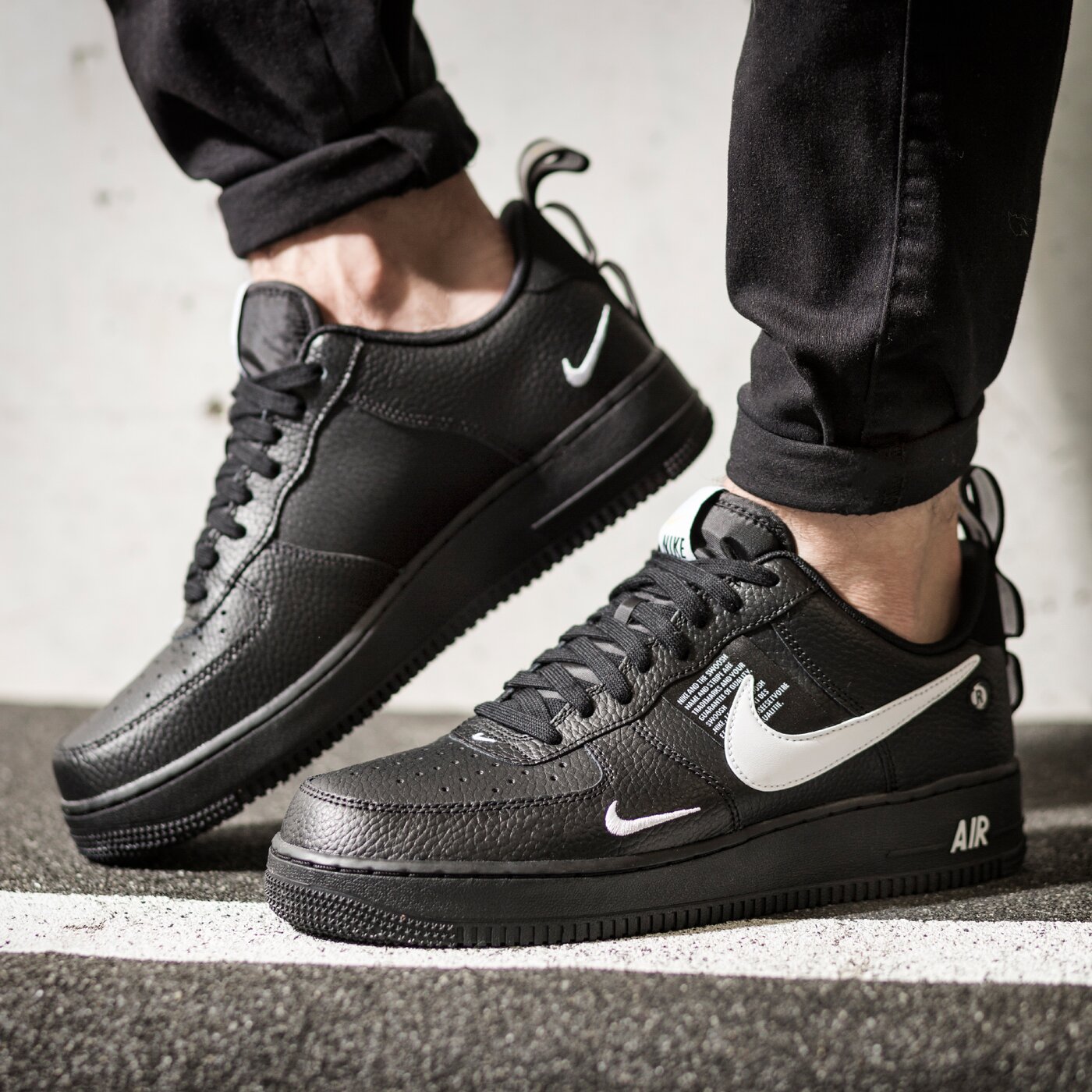 nike air force 1 lv8 grau