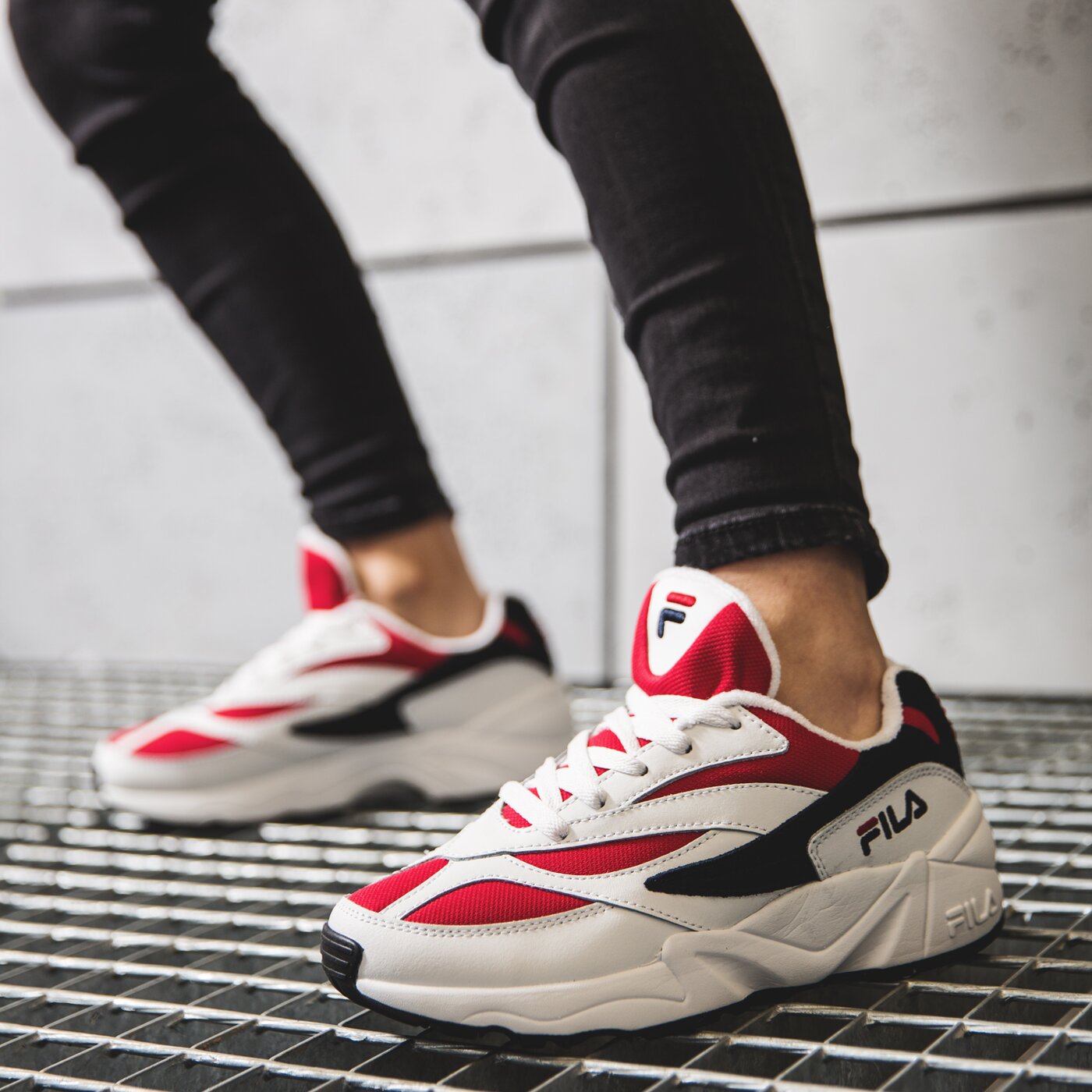 fila venom low wmn