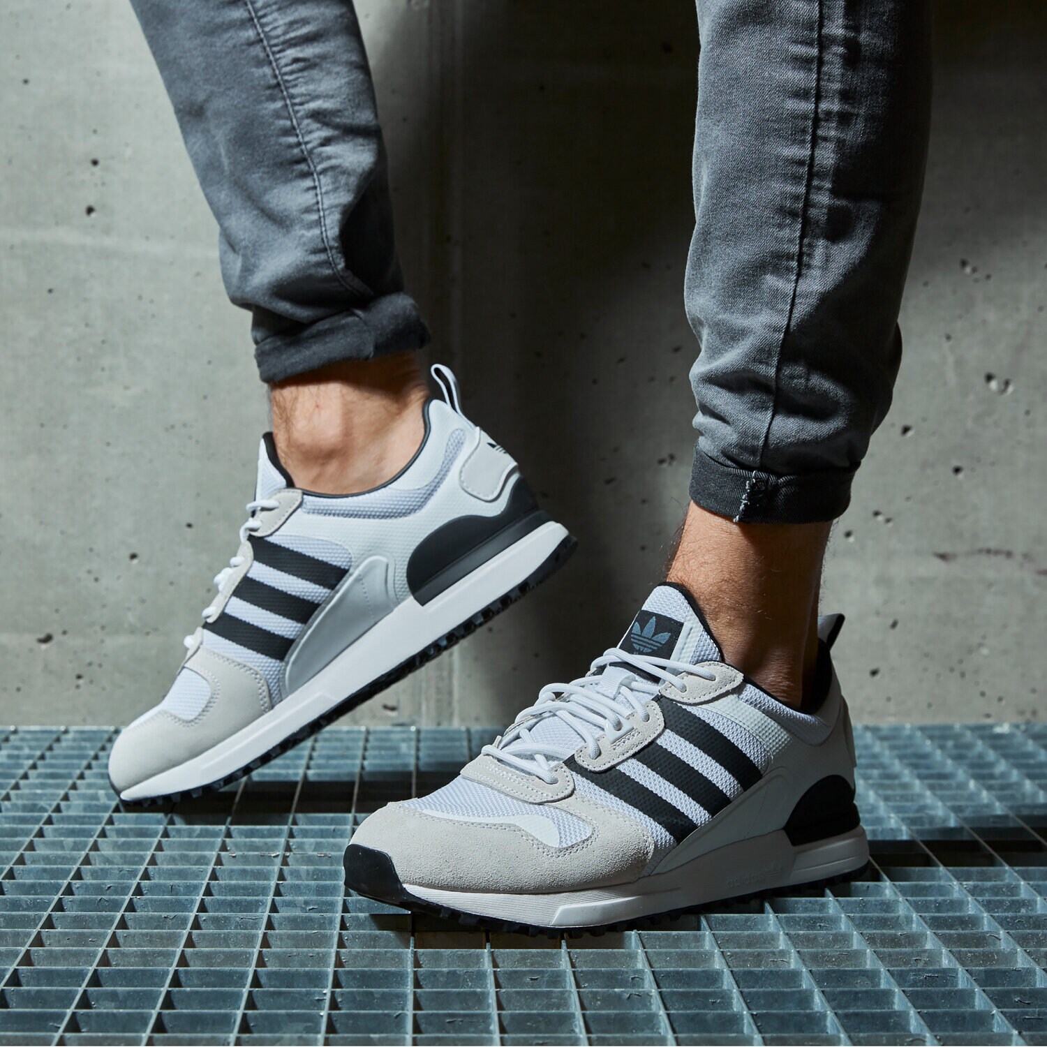ADIDAS ZX 700 HD FY1103 ✓ Alb | Bărbați | Sizeer Romania ✪