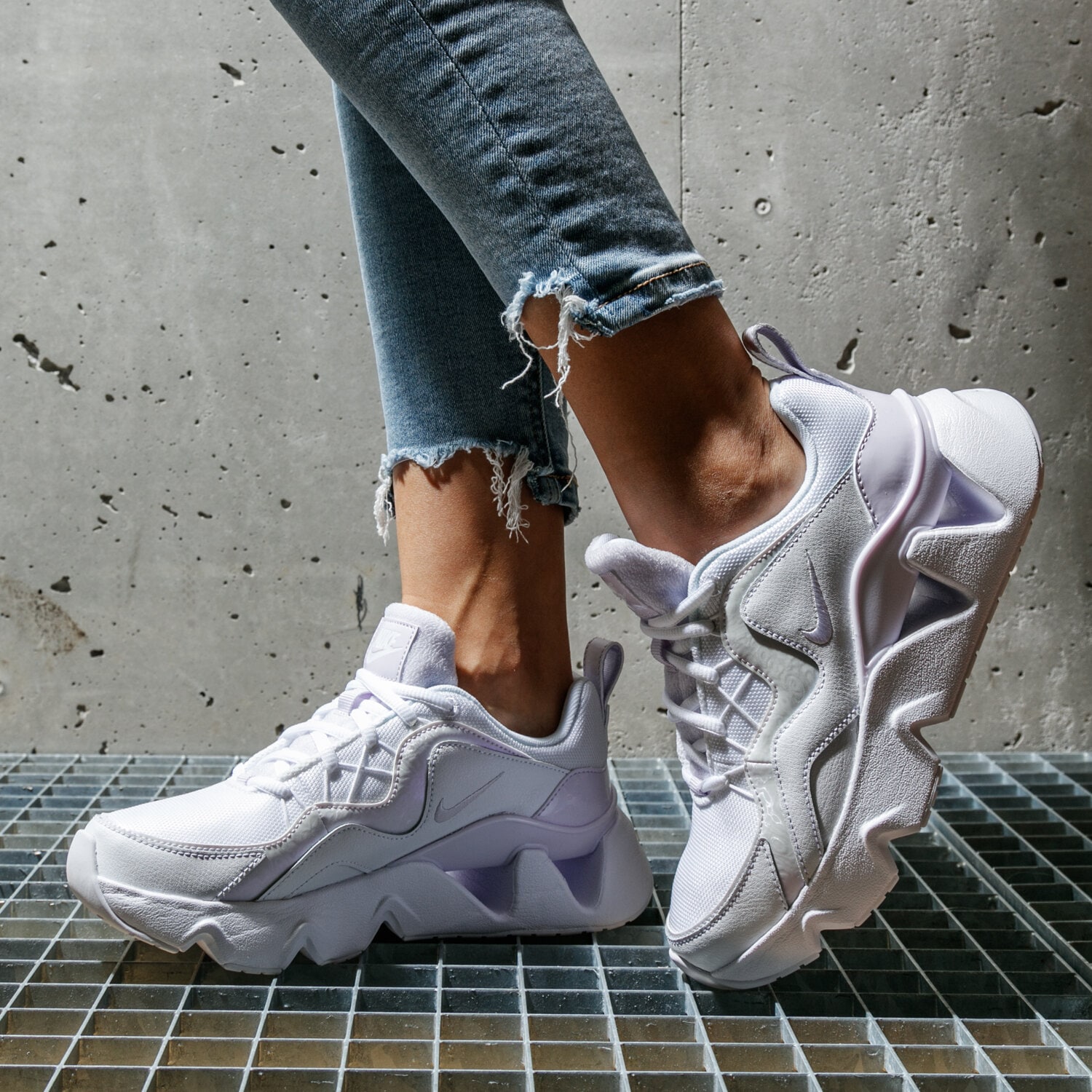 NIKE RYZ 365 CU3450-100 ✓ Alb | Femei Sneakers | Sizeer Romania ✪