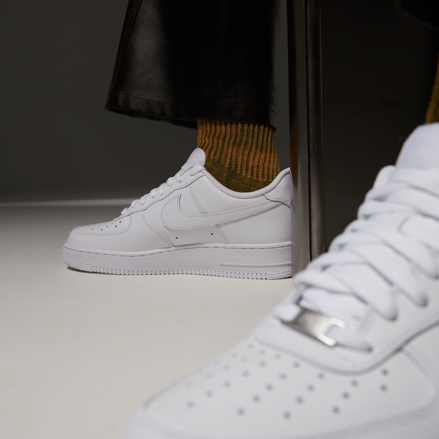NIKE AIR FORCE 1 '07 LE CW2288-111 ✓ Alb | Bărbați | Sizeer