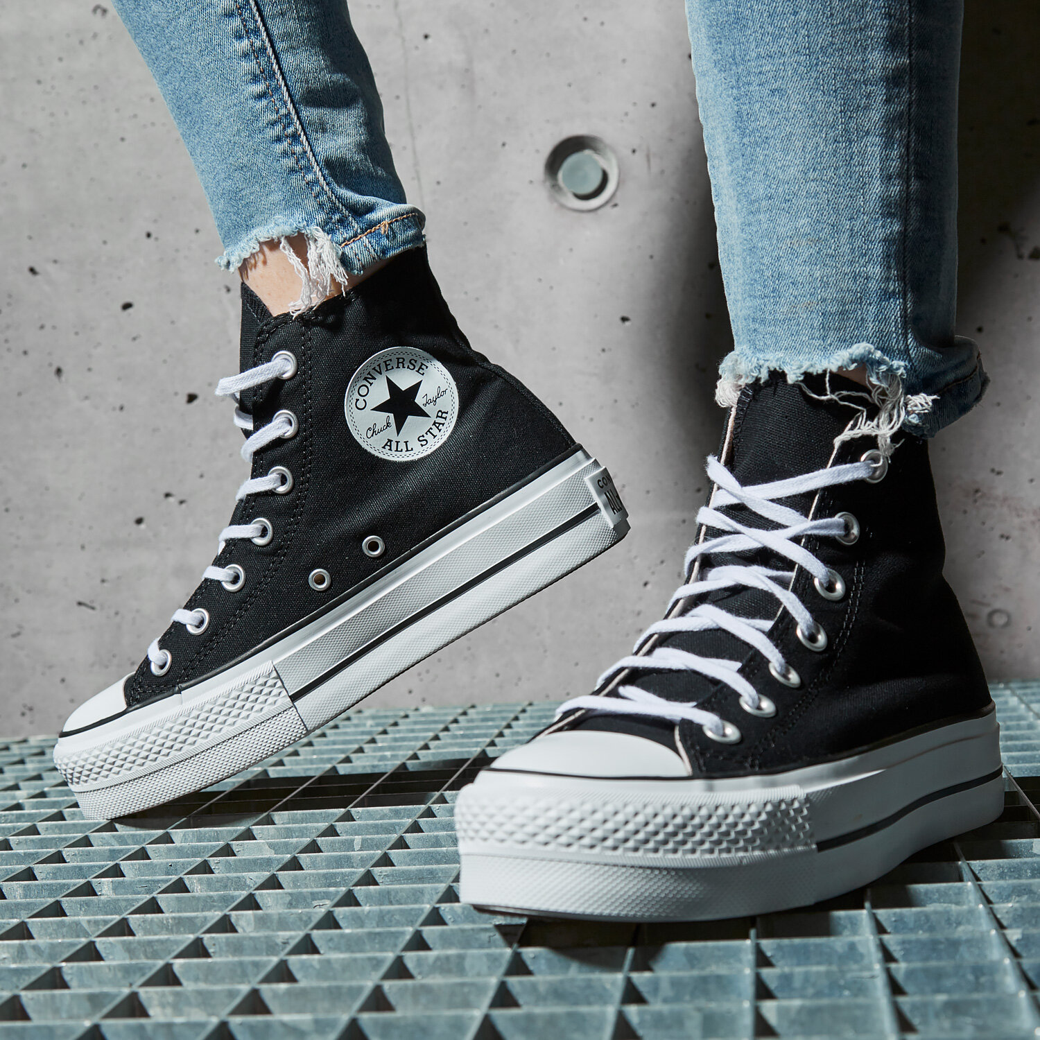 Chuck taylor all star lift cuir ox hot sale