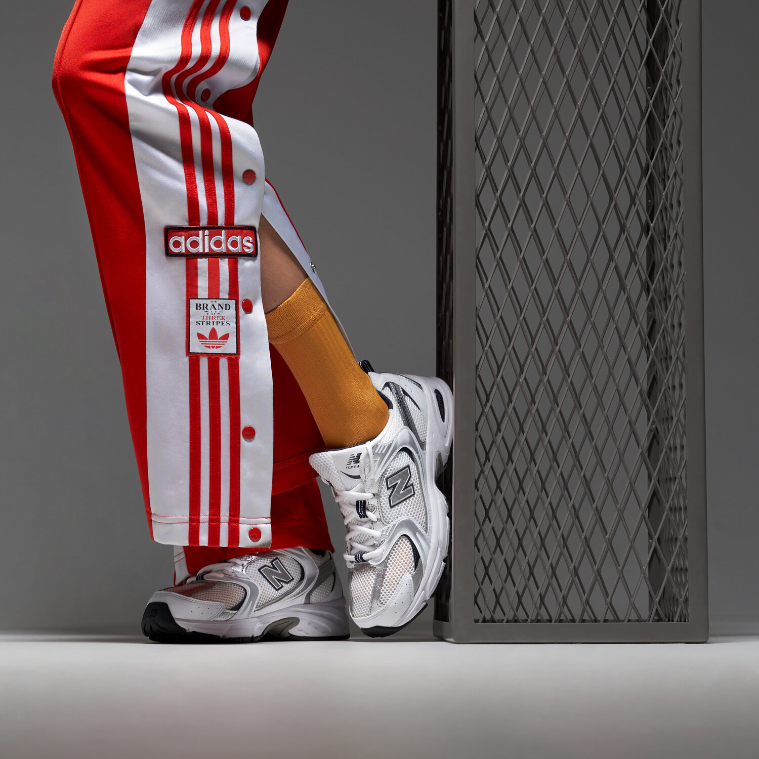 NEW BALANCE 530 MR530SG ✓ Alb | Femei Sneakers | Sizeer Romania ✪