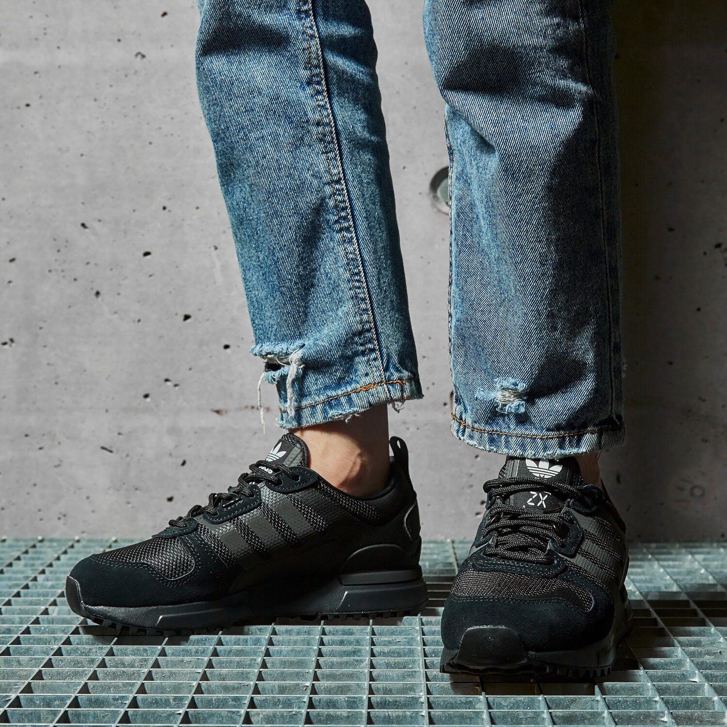 ADIDAS ZX 700 HD G55780 ✓ Negru | Femei | Sizeer Romania ✪