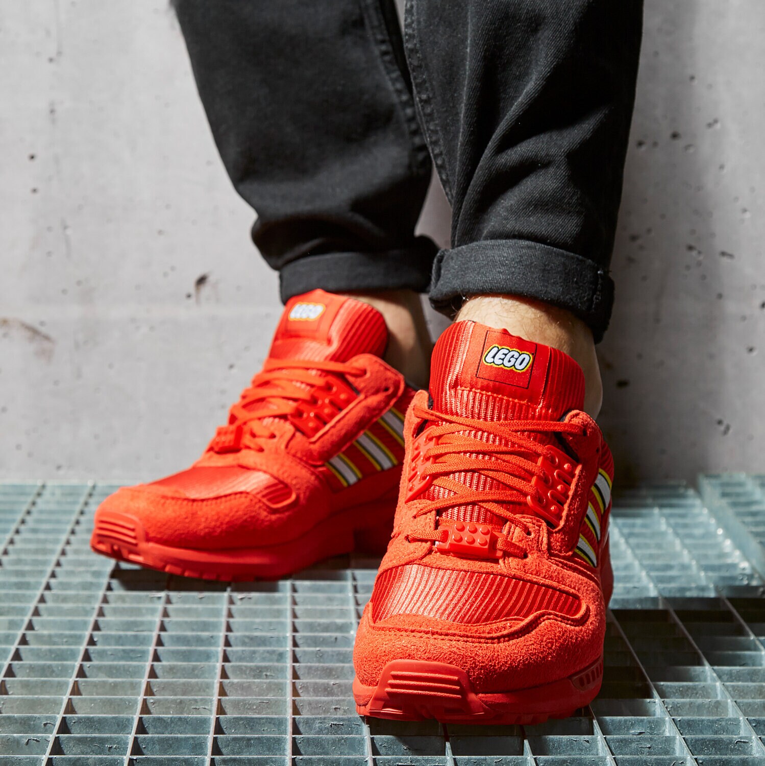 ADIDAS ZX 8000 LEGO FY7084 ✓ Roșu | Bărbați | Sizeer Romania ✪