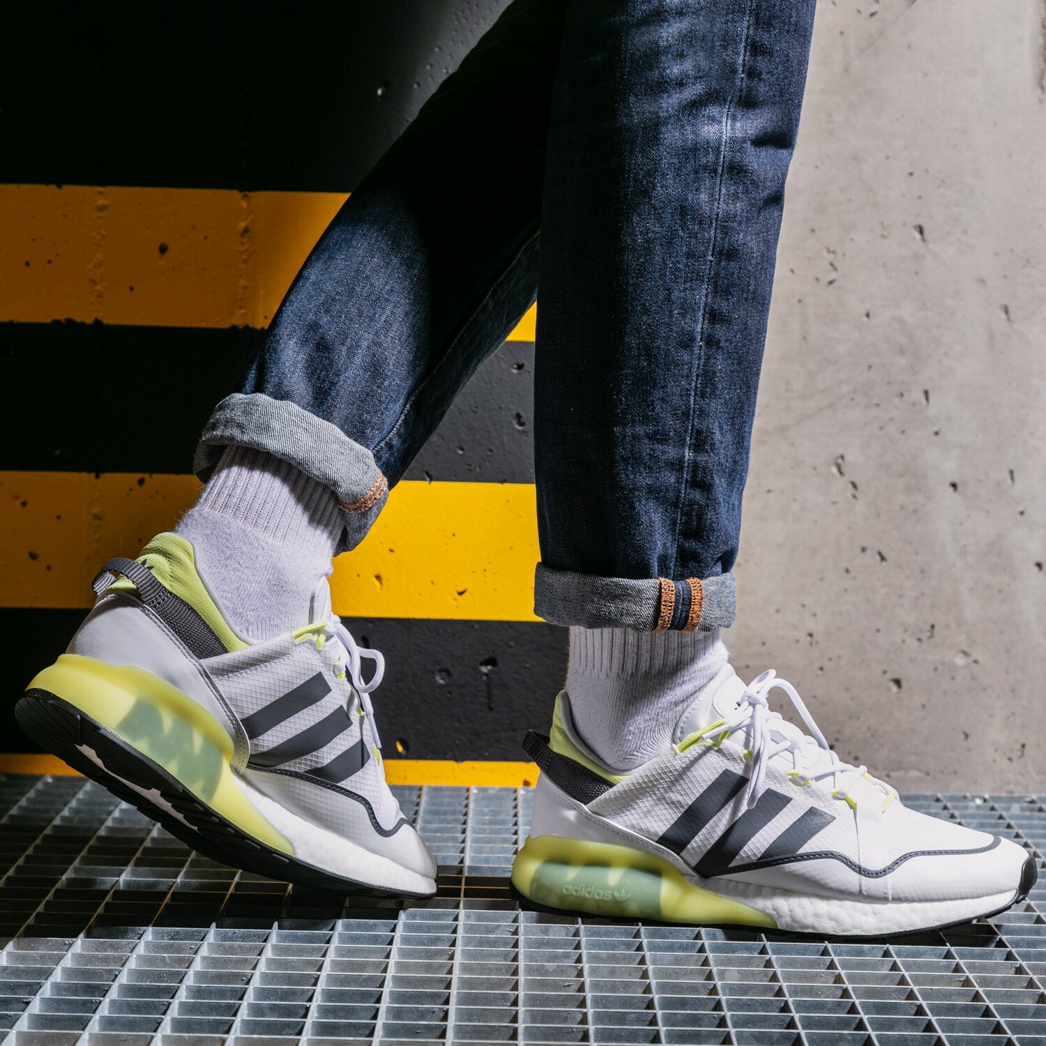 ADIDAS ZX 2K BOOST PURE GZ7729 ✓ Alb | Bărbați Sneakers | Sizeer