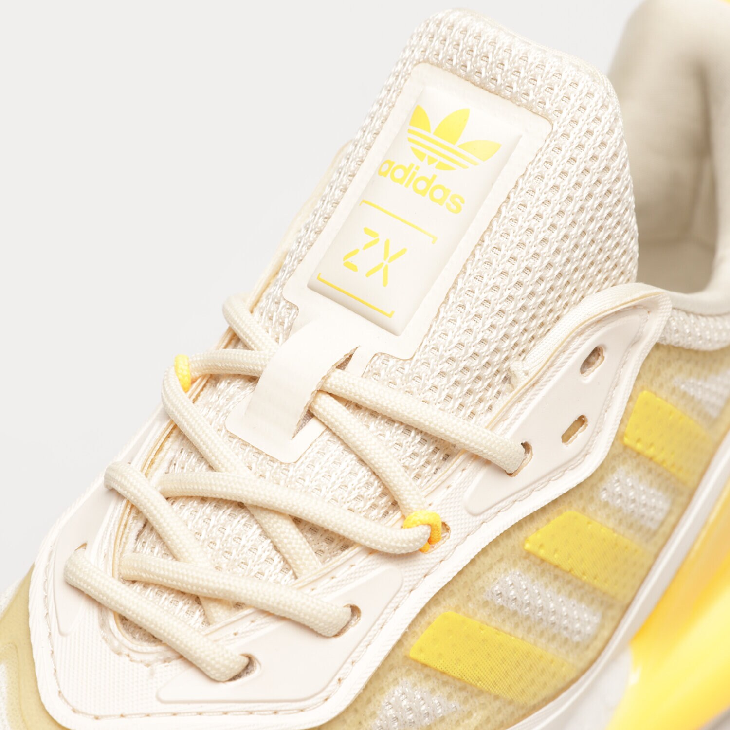 ADIDAS ZX 2K BOOST 2.0 W GZ7823 ✓ Bej | Femei Sneakers | Sizeer