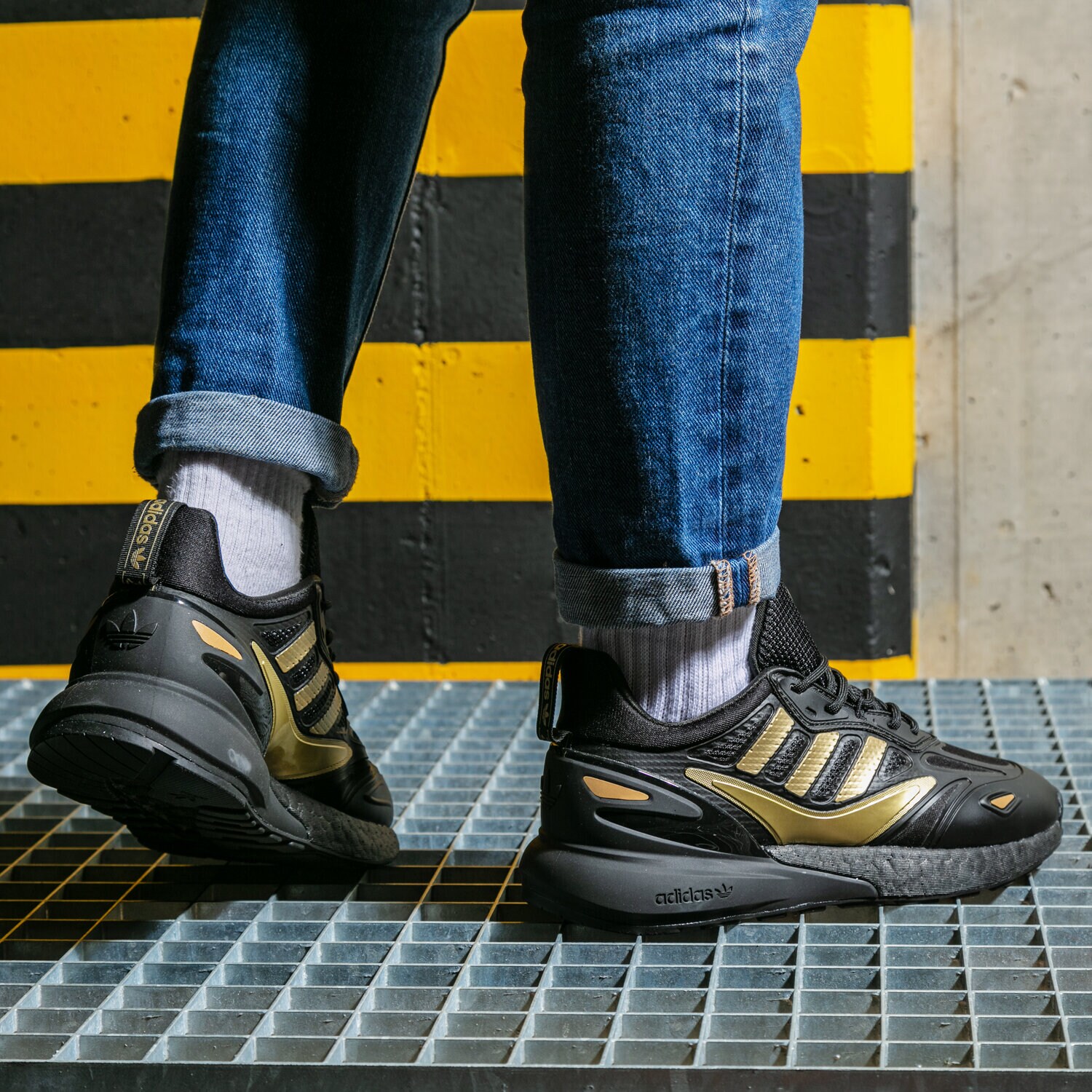 ADIDAS ZX 2K BOOST 2.0 J GZ7484 ✓ Negru | Copii | Sizeer Romania ✪