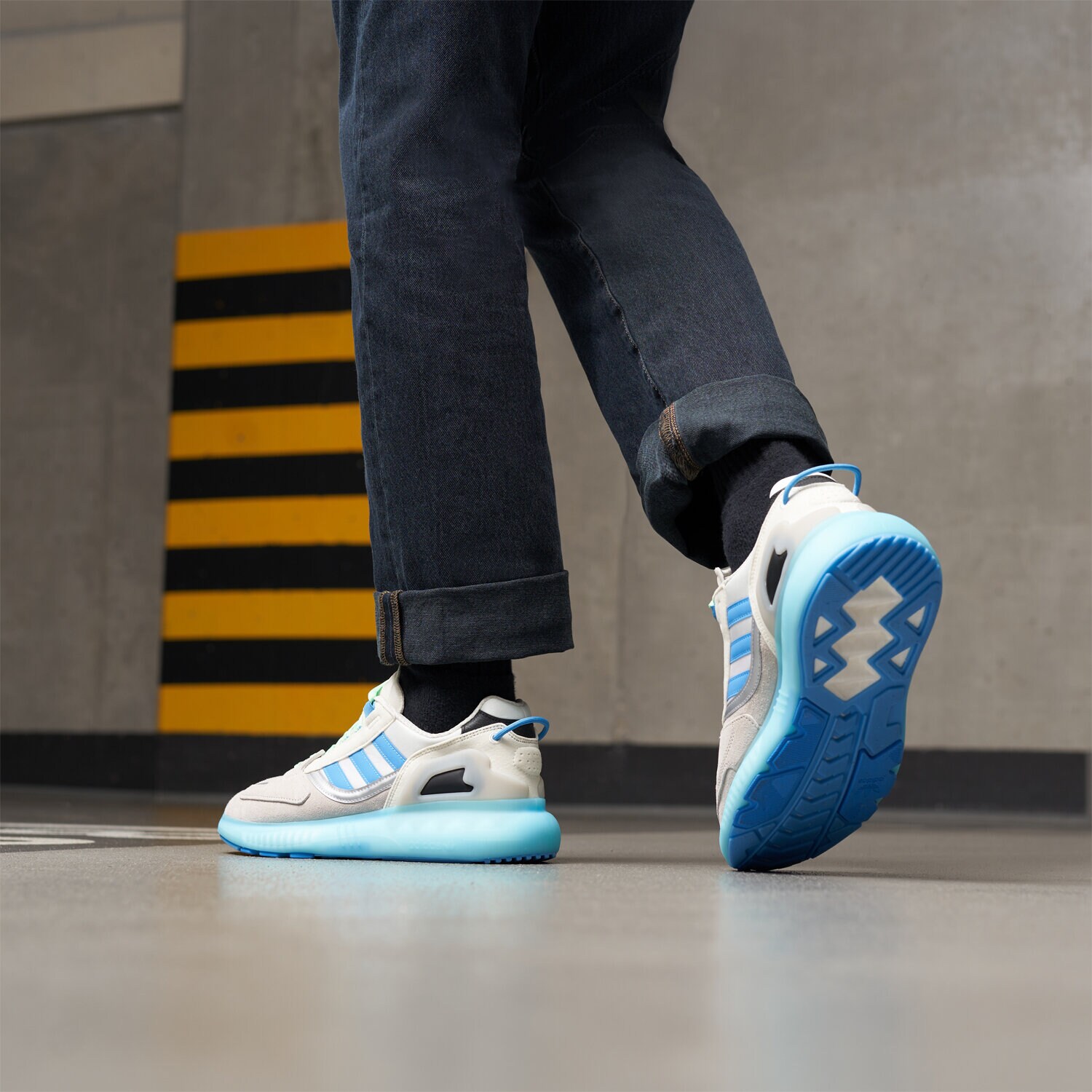 ADIDAS ZX 5K BOOST GY4160 ✓ Gri | Bărbați Sneakers | Sizeer