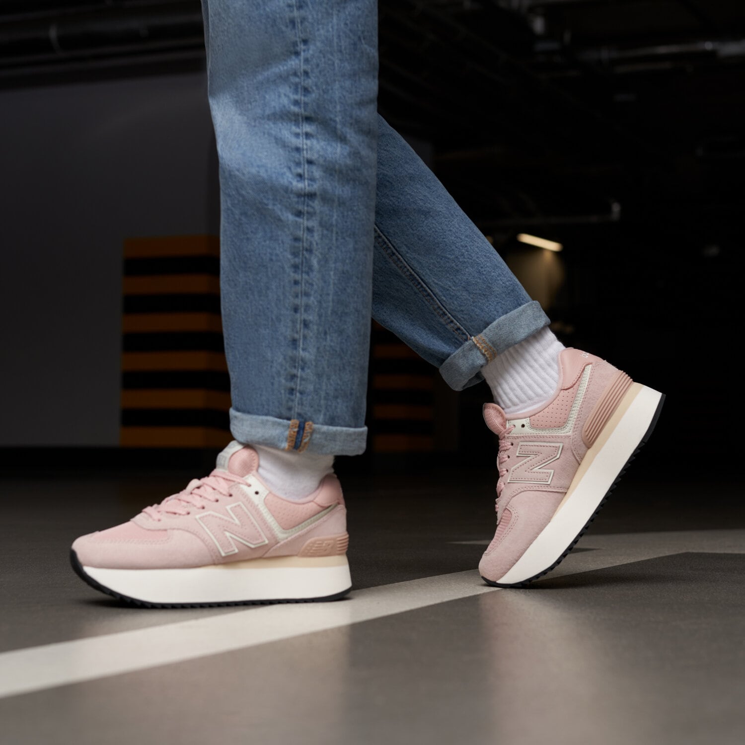 NEW BALANCE 574 WL574ZAC ✓ Roz | Femei Sneakers | Sizeer Romania ✪