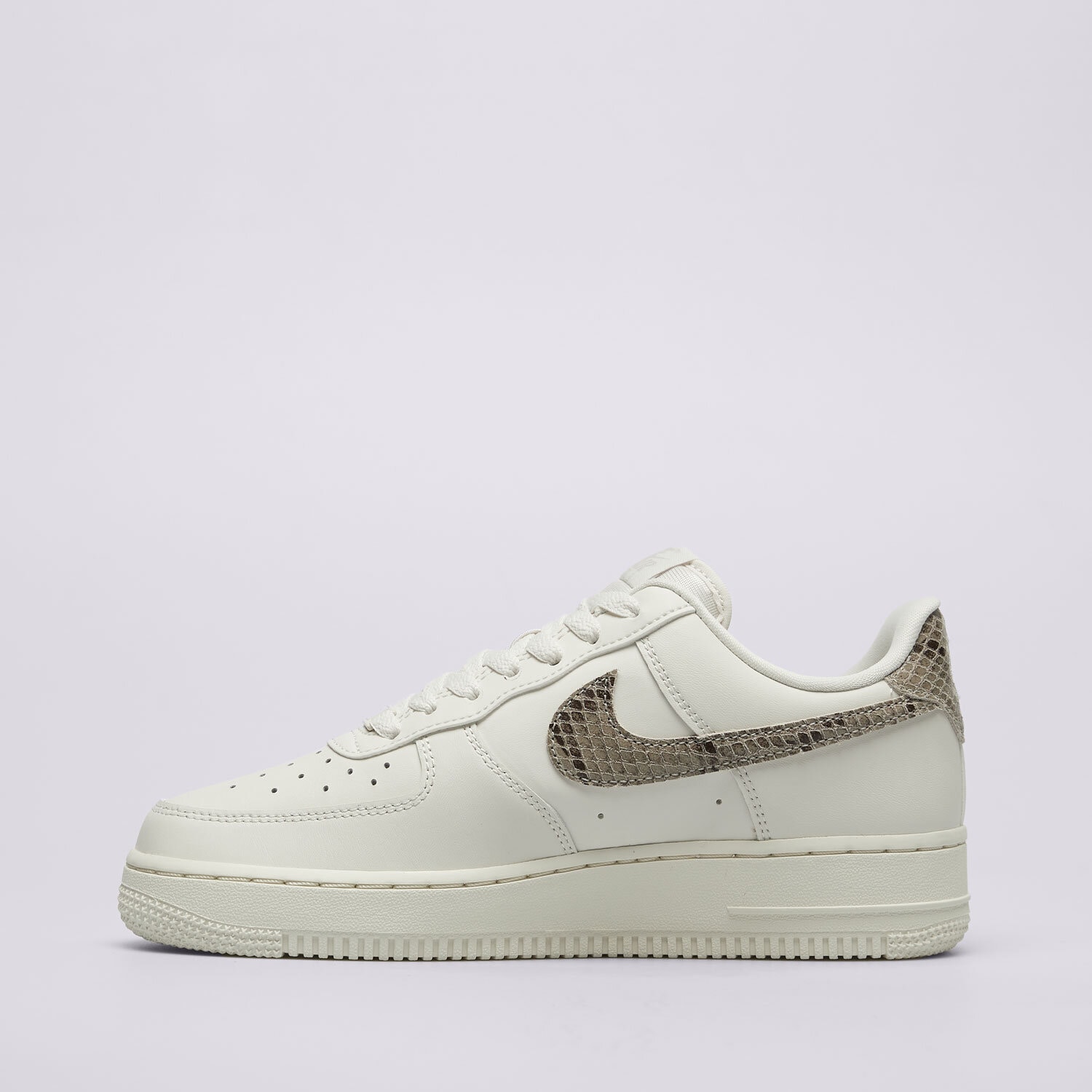 Nike Wmns Air Force 1 '07 Rec — foto 4