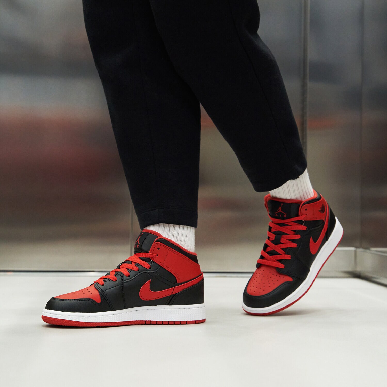 AIR JORDAN 1 MID (GS) DQ8423-060 ✓ Negru | Copii Sneakers