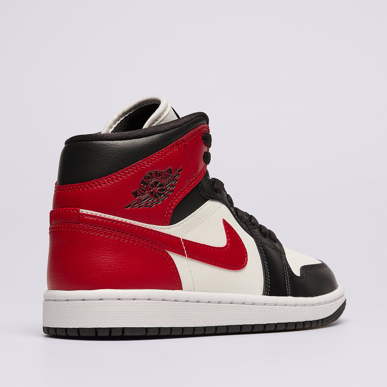 シューズ(女性用) AIR JORRDAN1 HIGH 86 black/red-white シューズ(女性用) AIR JORRDAN1 HIGH 86 black/red-white Jordan