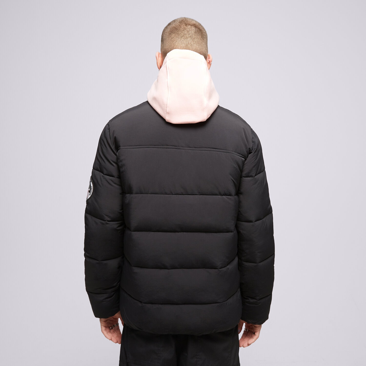 ELLESSE JACHETĂ DE IARNĂ NEBULA BLK PADDED JACKET SHR12789011