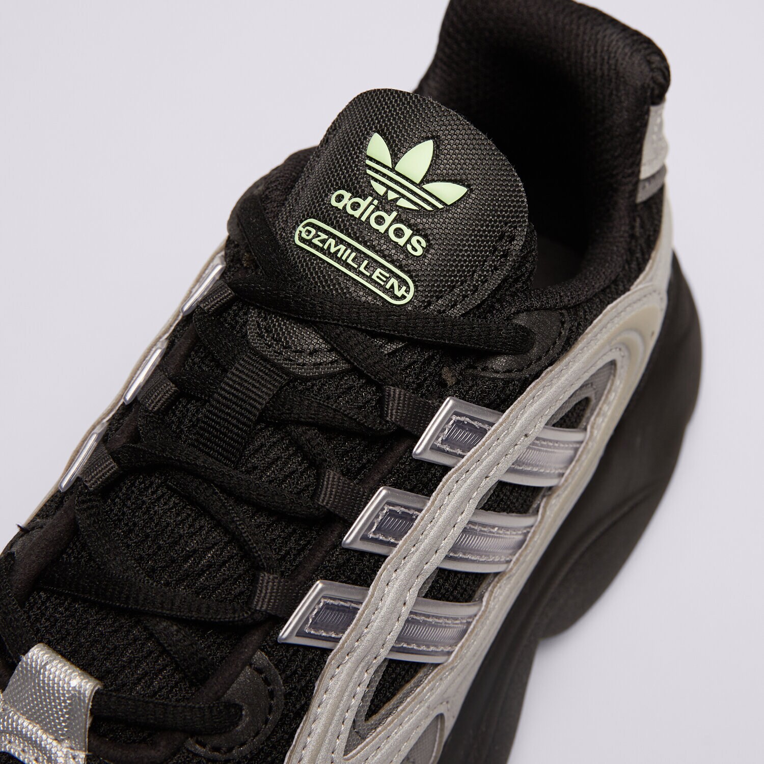 ADIDAS OZMILLEN W IE5842 ✓ Negru | Femei Sneakers | Sizeer Romania ✪