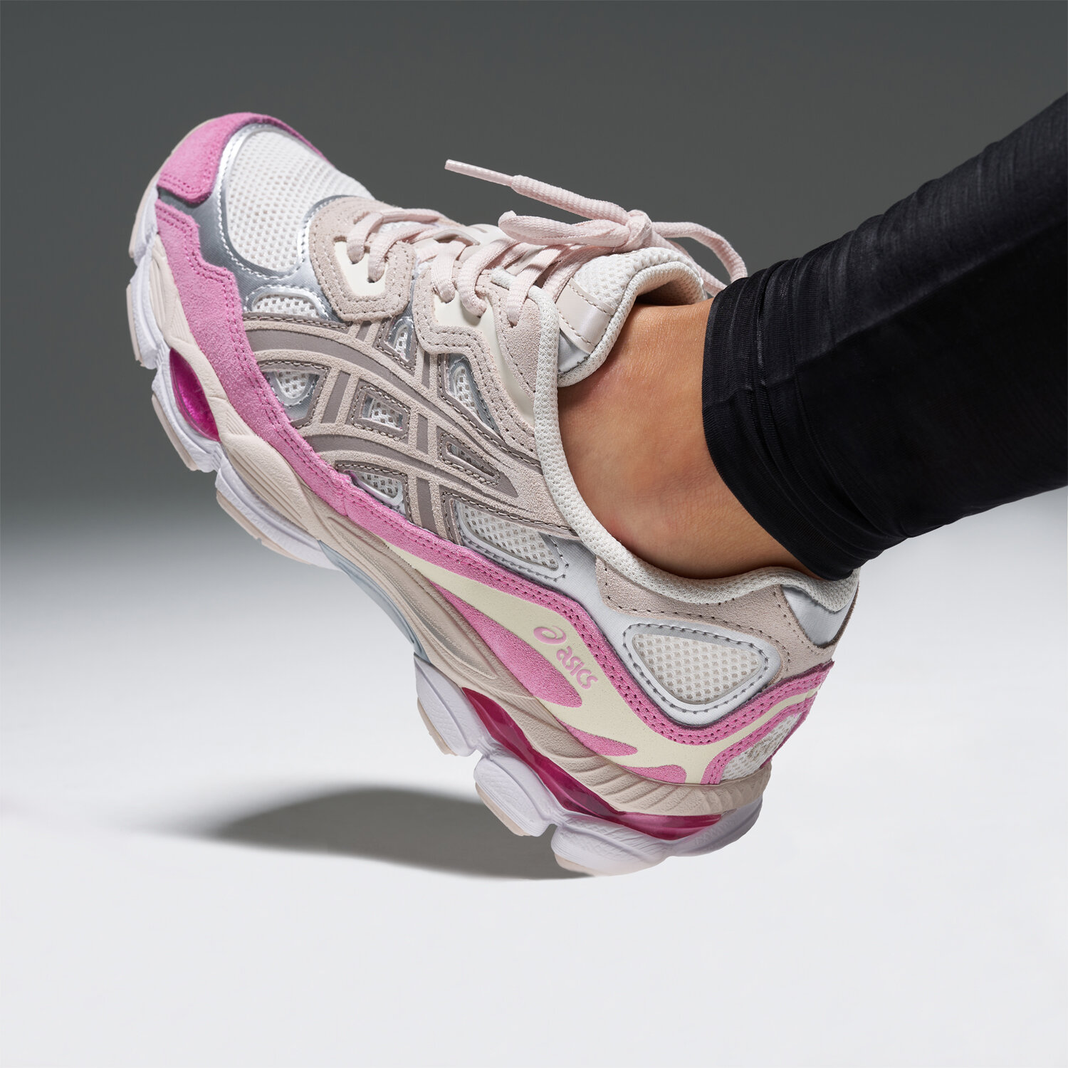 ASICS GEL-NYC 1203A383-104 Roz / Pink | Sizeer ⭐