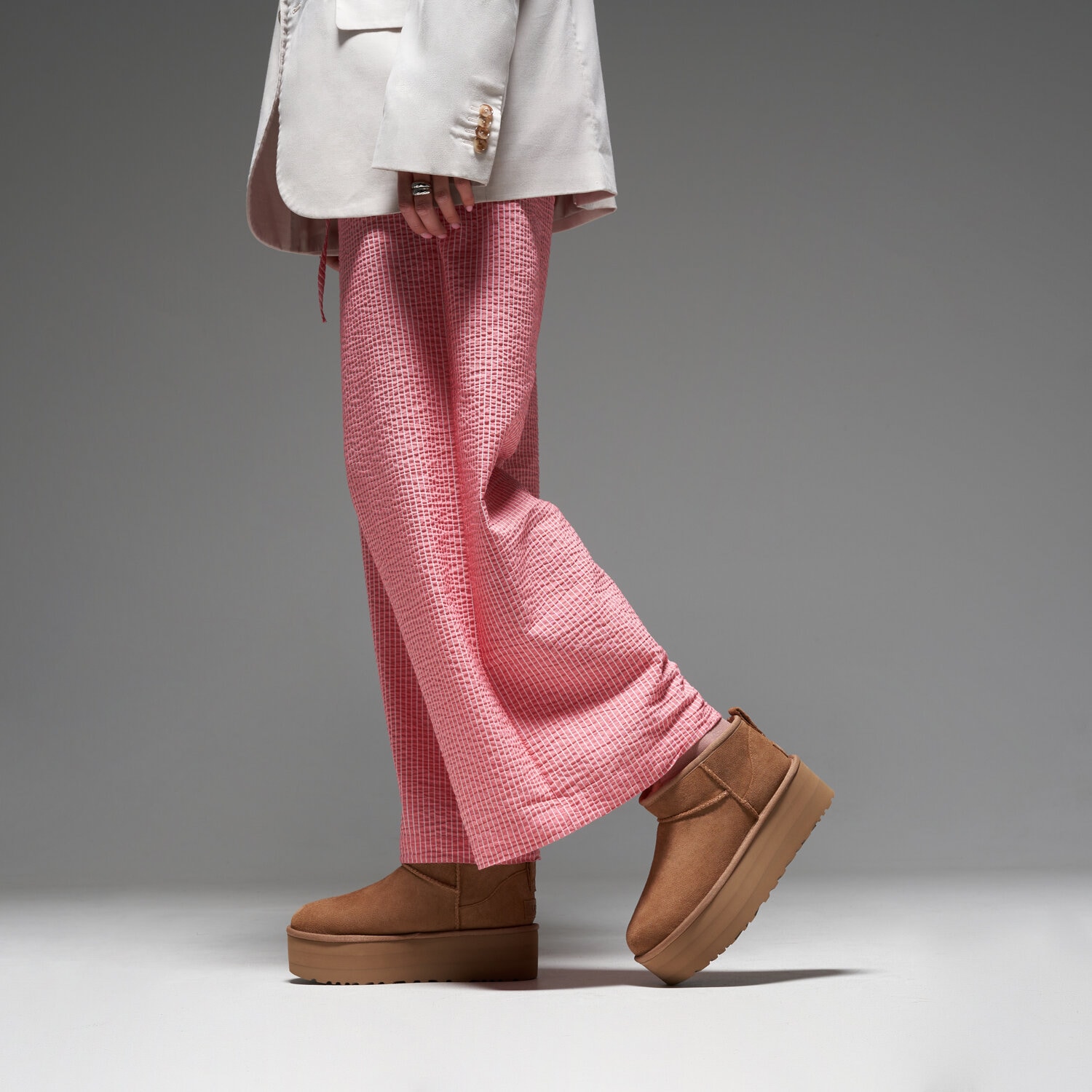 Ugg Classic Ultra Mini Platform — foto 3