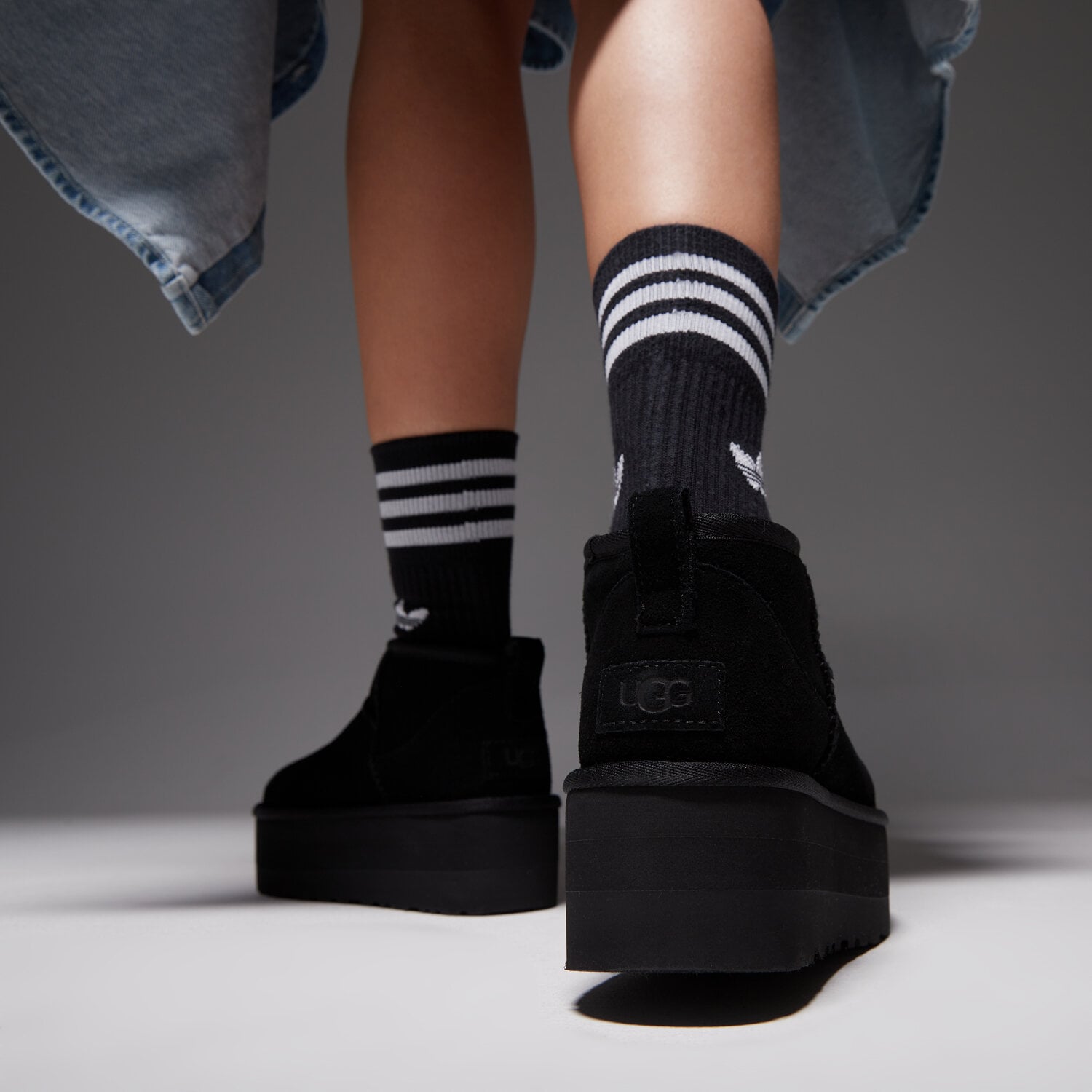 Ugg Classic Ultra Mini Platform — foto 3