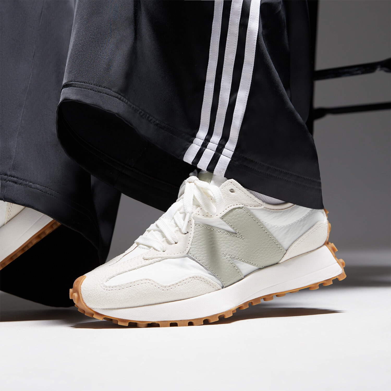 New Balance 327 — foto 3